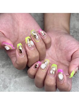 ネオンカラーで夏アート!