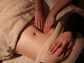ラシーン(Racine)の写真/《腸もみ/60分￥9800》便秘・冷えなどお腹のお悩みに◎腸内環境を整えすっきり軽い身体に♪
