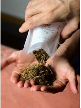 ベスト整体/琉球ハーブのよもぎ蒸し