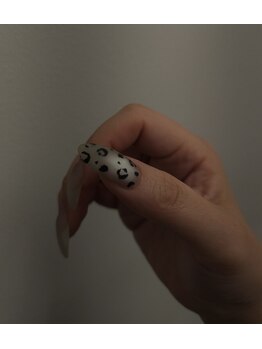 プクネイル(puku nail)/leopard nail