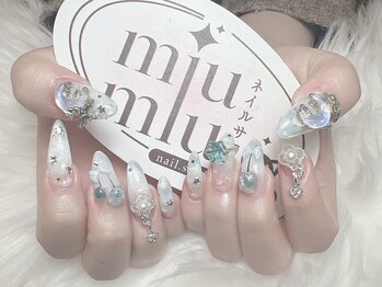 ミュウミュウ(miumiu)/冬限定ネイル特集