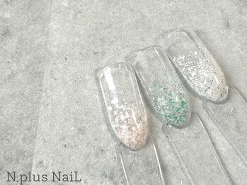 エヌドットプラスネイル(N.plus NaiL)/ラメグラ