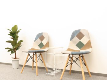 整体院リソーナ/待合室