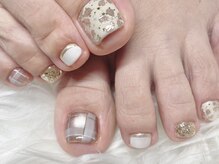 人気のチェック♪色替えでオンリーワンネイルに!