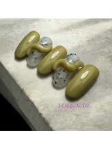 ユウネイル(YOU由NAIL)/ピスタチオ×うねうねネイル