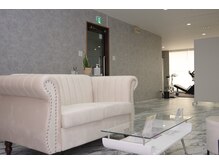 スタジオリット(studio lit)の雰囲気(カウンセリングゾーンもございます♪)