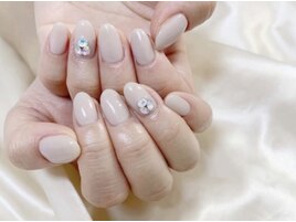 ワンカラー&Vカットネイル