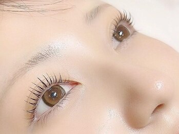 ルアナマナ(Luana Mana)の写真/プロのアイデザイナーがナチュラルで印象◎な上品まつ毛をデザイン♪お客様の魅力を最大限に引き出します＊