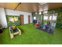 ジャングルジム 浜松上島店(JUNGLE GYM)の雰囲気（最新のトレーニングマシン、マシンピラティスが常時完備！）