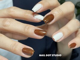 ブラウン×オフホワイト