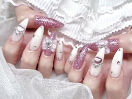 【Aina】キラキラピンクネイル