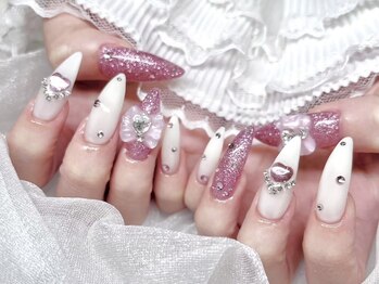 キラキラピンクネイル