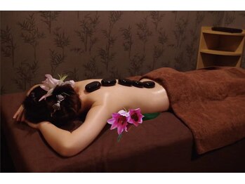 癒/温石オイルで身体を温める