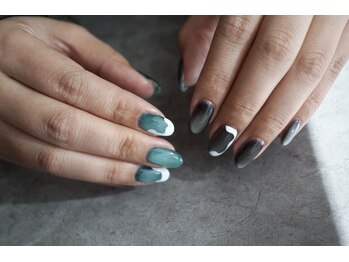 ネイル フライガール(nail FLY GIRL)/マグネット♪