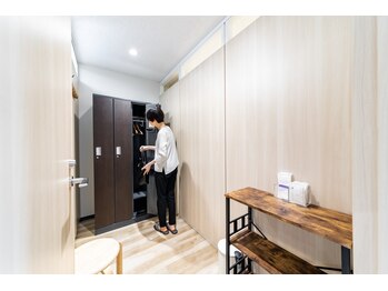 NECカラダケア/更衣室