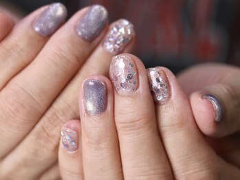 モン センター南(Mon)/マグネットネイルラメ追加500円