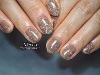 綺麗めフラッシュネイル