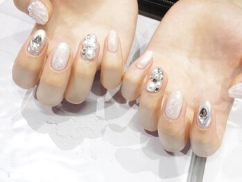 キャミ ネイル(CAMMY NAIL)/キラキラネイル