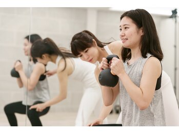 シャンティティスタジオ(shantiti studio)/大人体幹強化ケトルトレーニング