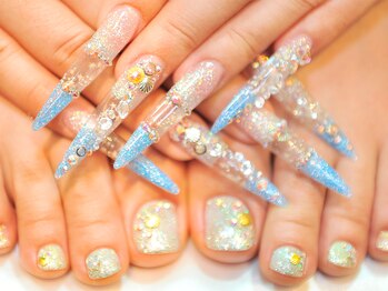 ネイルサロン ナギサ 新宿店(Nail salon Nagisa)の写真/歌舞伎町/朝まで営業♪丁寧なカウンセリングで理想の指先に♪実力派ネイリストが手掛けるネイルは完成度◎