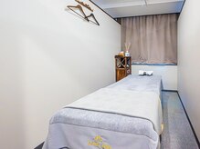 玄氣庵 銀座の雰囲気（リラックスできる落ち着いた空間で台湾式整体をご堪能下さい）