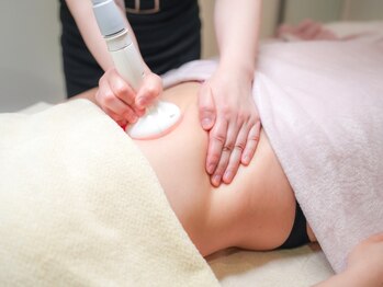 オーバイワン 横浜店の写真/3回試せる!全身痩身【セル分解痩身マシン+発汗マット★3回
¥19800】早い結果を求める方に!変化に感動