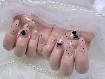 プライベートサロンSweetの写真/《フィルイン対応》自爪に優しい施術で、憧れの縦長美爪へ♪スラッとした細見えが叶う!