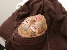 アリス(ALICE)/肌質に合わせたハーブピーリング