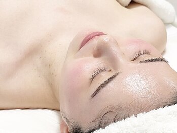 ミラリー(MIRALY)の写真/【根本改善が叶う】くり返すニキビ・肌荒れ跡ケア◎ダウンタイム0でオーダーメイド肌質矯正♪
