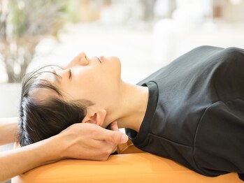 ぷらす整骨院 鍼灸院 安佐南区古市/首のマッサージ