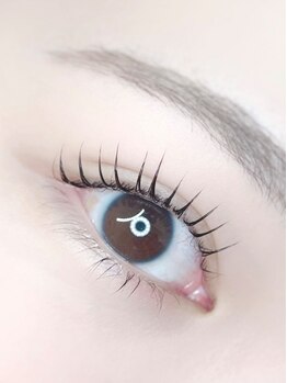 メメ(MEME)の写真/完全個室でオーダーメイド施術！自まつげが少ない、細い、短い等のまつげのお悩みもお任せください♪