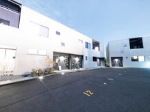 アティチュード 高崎(ATTITUDE)の雰囲気（環状線、焼肉きんぐ様近くになります。駐車は12番でお願いします）