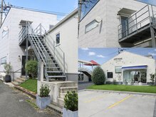 イチル(ichill)の雰囲気(【2F】白い建物が目印★店舗前に4台駐車可能です)