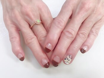 カクカクシカジカネイル