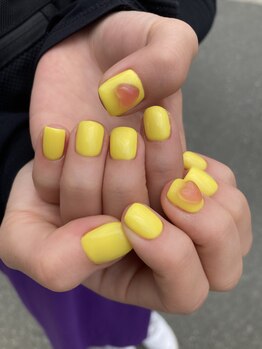 サフィールネイルサフィールネイル(Saphir nail)/イエローネイル