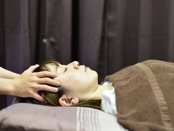 リラクゼーション つぼみの写真/《低価格だけど効果はしっかり実感できる》お悩みに合わせてツライ箇所をもみほぐします！癒しのひと時を＊