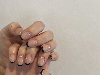 ウーニャ(unas)/フレンチネイル