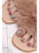 キダチ(Kidati)/パイソン柄フットネイル