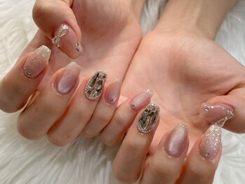 ネイルアンドアイラッシュスタジオ シュシュ(chouchou)/マグ×フラッシュ×敷き詰め