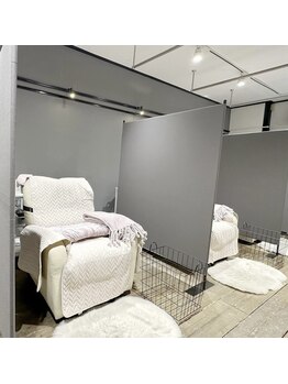 アイラッシュ クリッシー 渋谷店(Eyelash Chrissie)/全席パーテーションで仕切り