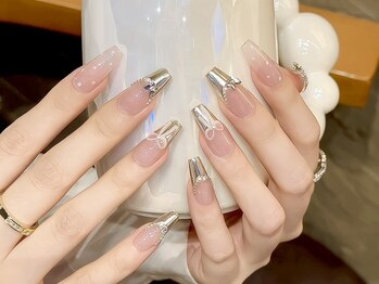 ナユキネイル 渋谷店(NA.YUKI NAIL)の写真/自慢の高技術でスピーディー×長さ出し×デザイン♪自分で買うとチップの大きさが合わない貴女向け♪駅近◎