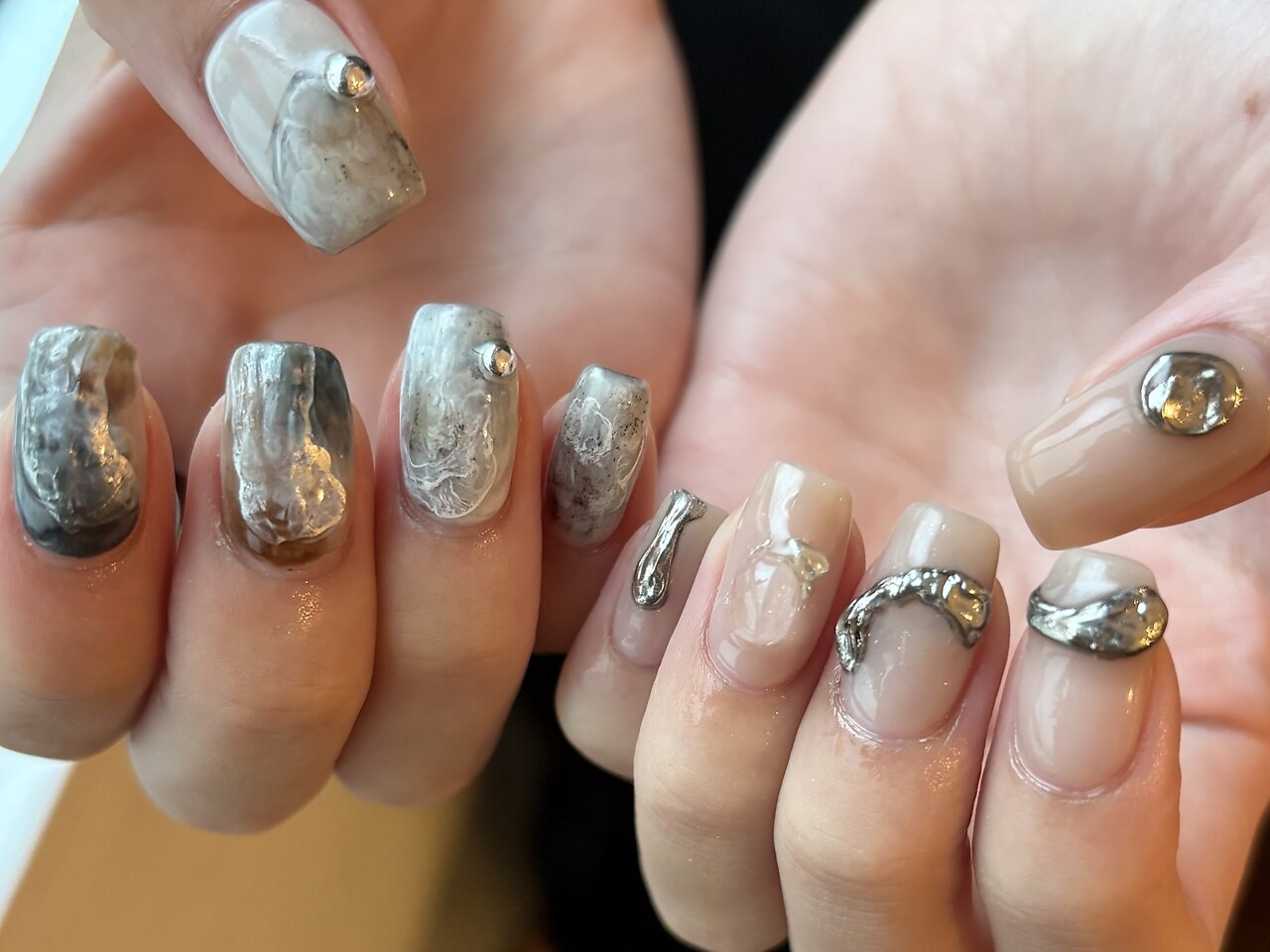 2026年冬トレンド】マグネットジェルのネイルデザイン集｜人気順｜6