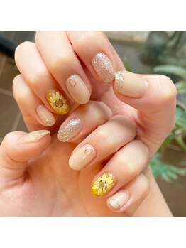 ネイルズ ララ(nails Lala)/向日葵。