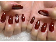 ネイルアンドアイラッシュスタジオ シュシュ(chouchou)/ハートくりぬきネイル