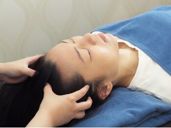 ファーガン イオン札幌桑園SC(fagun)の写真/【ドライヘッドスパ】パソコン作業、スマホ疲れに、しっかりツボ押しで頭部～頸部のコリ・頭痛・不眠に◎