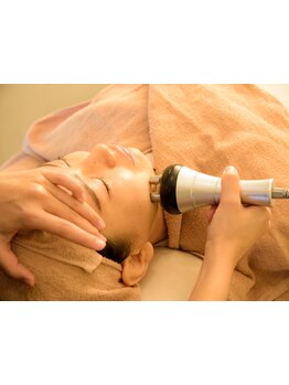 ホウレイ線・たるみ改善！予防ケア