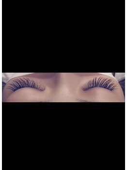 フリルアイビューティ 豊中店(Frill Eye Beauty)/