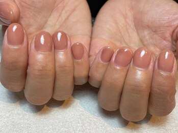 メイヴン(Maven)/ヌーディカラーネイル