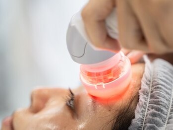 ウィッシュプロサロンケー(Wishpro salon K)の写真/【ヒアル/コラーゲン/ボトまで選べる◎】特許取得マシン×ピーリング×13種美容カプセルで徹底老顔改善!!
