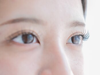 ブルーローズ(BlueRose)の写真/サロンに行くのが初めてでわからない…そんな初心者の方でも丁寧なカウンセリング×施術で理想の目元へ♪